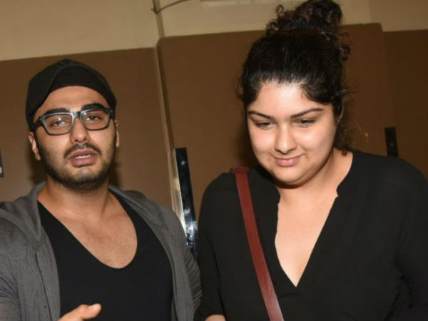 అన్షులాను రేప్ చేస్తామని