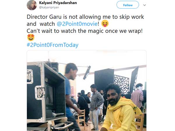 డైరెక్టర్ వదట్లేదని ఫిర్యాదు