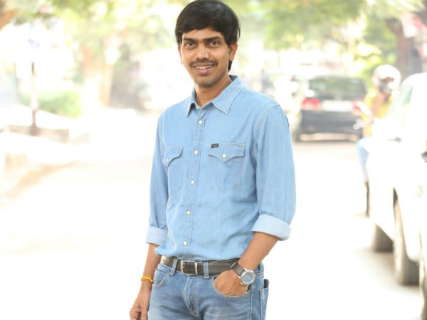 మీ సినిమాలో రొమాన్స్ లేదేంటి?