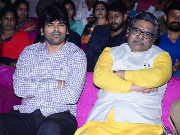 సినిమాలో కథ లేకుంటే