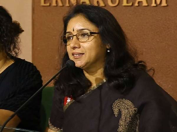 నటి రేవతి నిప్పులు చెరిగి