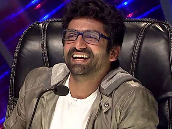 శేఖర్ మాస్టర్ను చూసి