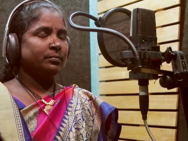 కూలి పనులు చేసుకొనే దానిని
