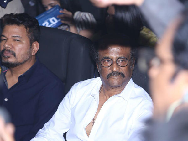 కుటుంబ సభ్యులతో కలిసి