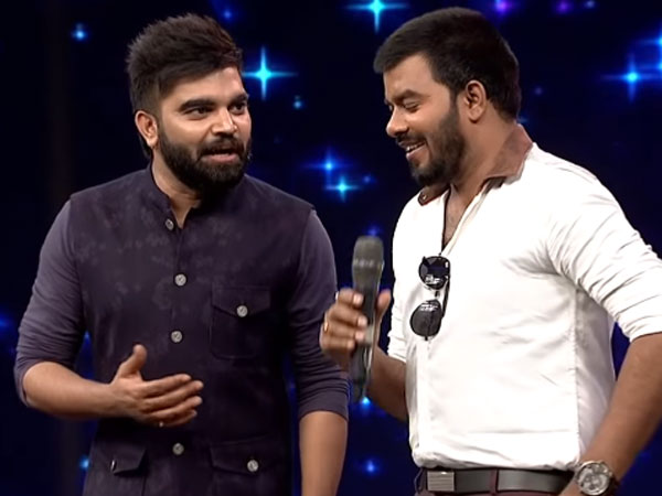 యాంకర్ ప్రదీప్ను ముద్దులతో చంపేశారు.. సుడిగాలి సుధీర్ పరిస్థితి చెప్పనక్కర్లేదు!