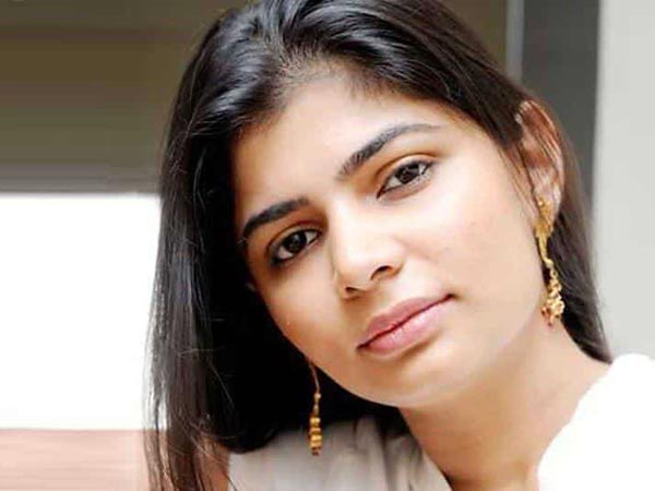వైరముత్తు ఇష్యూలో రాధా రవి వెటకారం