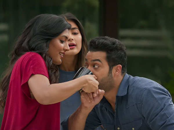 ఎన్టీఆర్, త్రివిక్రమ్ కోసమే