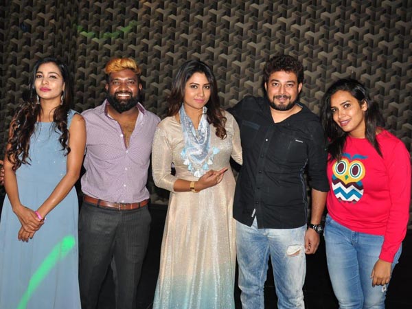 బిగ్బాస్ సెలబ్రిటీల ఎంజాయ్
