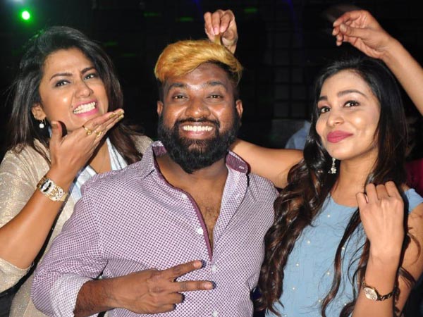జ్యోతితో బిగ్బాస్ సెలబ్రిటీలు