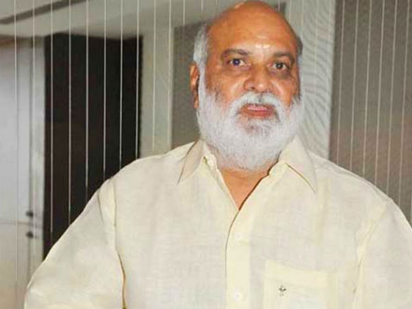 K Raghavendra Rao Cast His Vote K Raghavendra Rao Cast His Vote