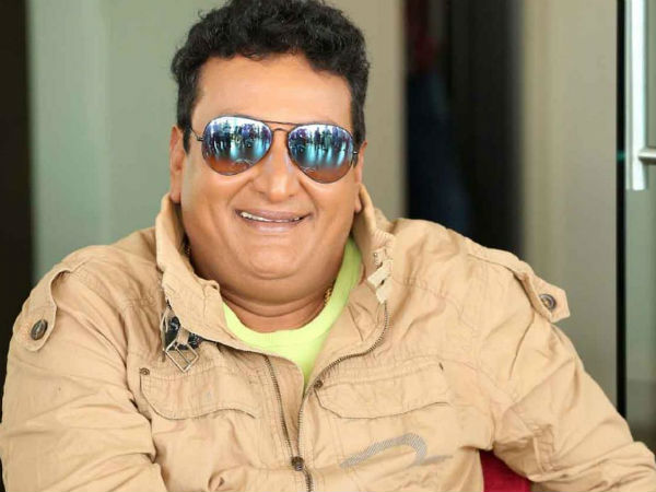మాకు ఎలాగూ వేషాలు ఇవ్వడు