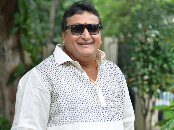 ఈడేరా ఆ బఫూన్గాడు, బ్లేడ్ బాబ్జీ అంటారా? అనరా?