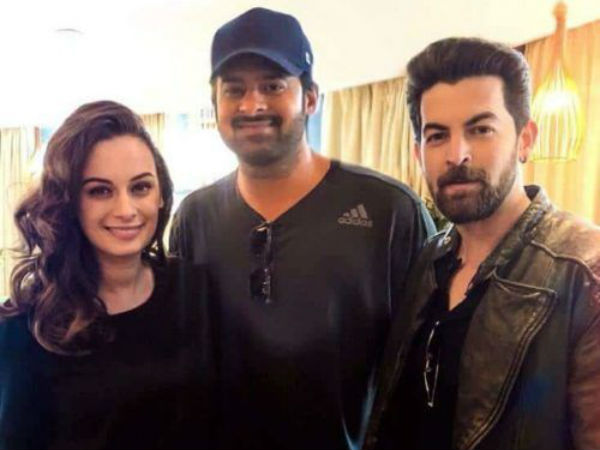 భారీ తారాగణం