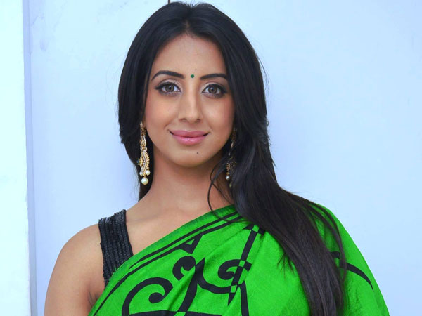 Sanjjanaa reveals her surgery details Sanjjanaa reveals her surgery details