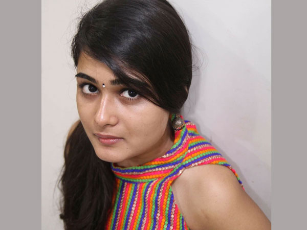 అనుష్క, షాలిని పాండే పాత్రలు