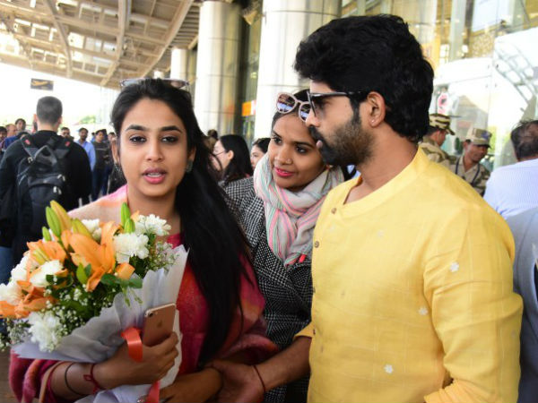 300మంది అతిథులు