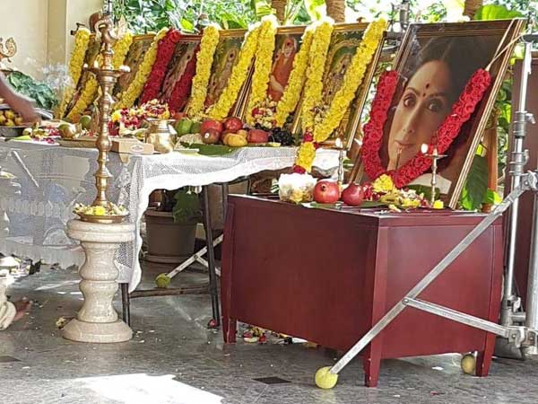 అజిత్తో సినిమా చేయాలని శ్రీదేవి ఆశపడింది