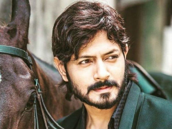 'గీత ఫసక్' అంటూ బూతులు