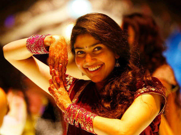 సాయి పల్లవి స్టెప్పులు
