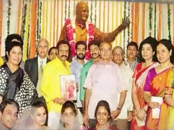 కొడుకులు, కూతుళ్లు, అల్లుళ్ల ప్రస్తావన...