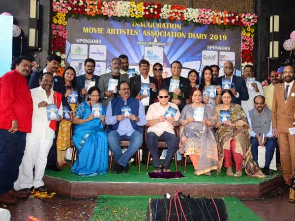 డా. విజయ నిర్మల ఫించన్