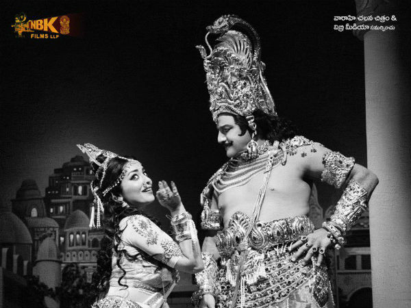 1100 స్క్రీన్స్లో విడుదల