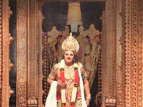ఎక్సలెంట్ ఓపెనింగ్స్ అంటున్న ట్రేడ్ విశ్లేషకులు