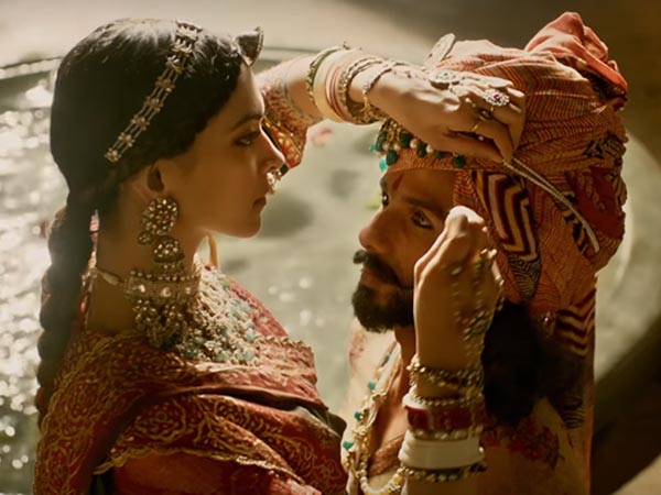 హిందీలో హయ్యెస్ట్ గ్రాస్