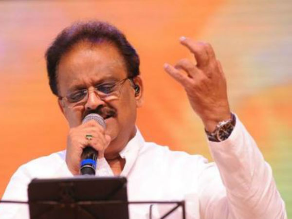 భాష మీద తెలుగు వాళ్లకి