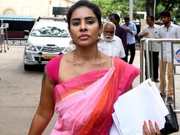 ఫిల్మ్ చాంబర్ మీ అబ్బ సొత్తా?