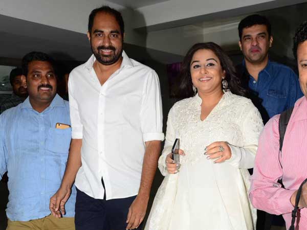 భర్తతో కలసి