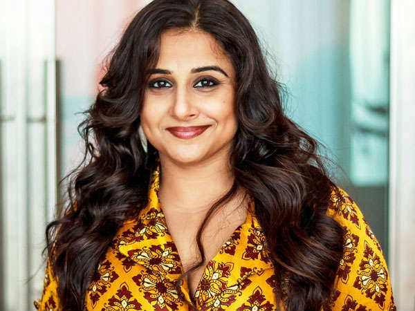 తమిళ భాషలో పింక్ చిత్రం