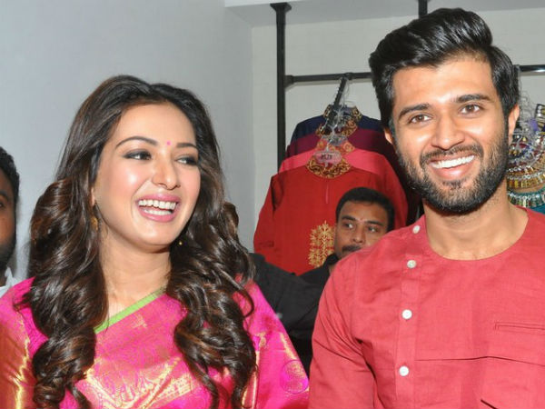 క్రేజీ బ్యూటీతో రొమాన్స్