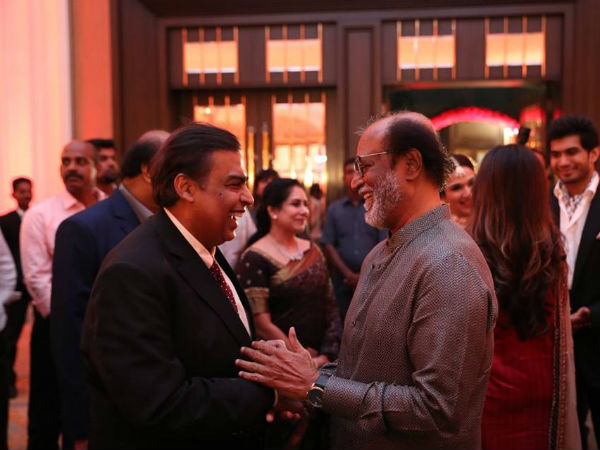 Mukesh Ambani at Soundarya Rajinikanths wedding reception Mukesh Ambani at Soundarya Rajinikanths wedding reception