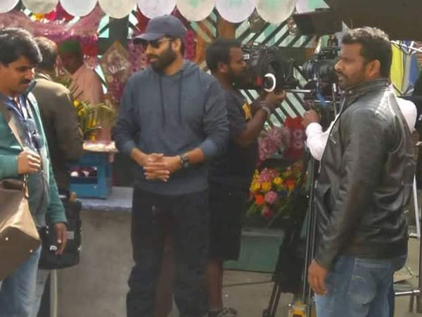 స్థానిక హాస్పిటల్లో చికిత్స