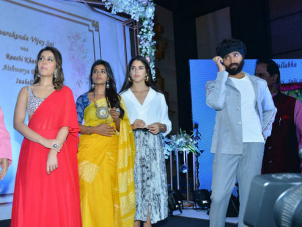 నలుగురు హీరోయిన్లు