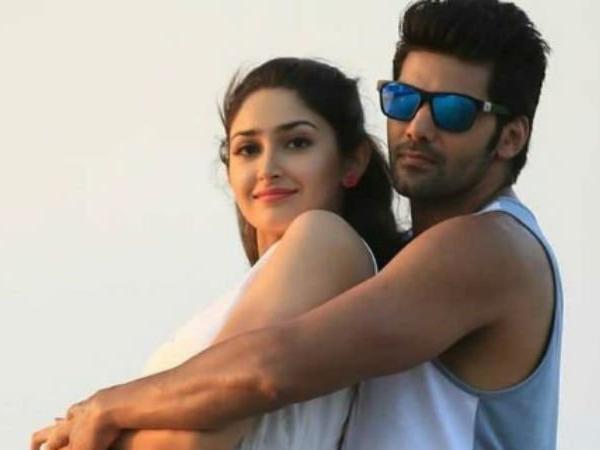 పీకల్లోతు ప్రేమలో ఆర్య, సాయేషా