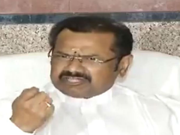 స్వేచ్ఛగా బతుకుతున్నామని