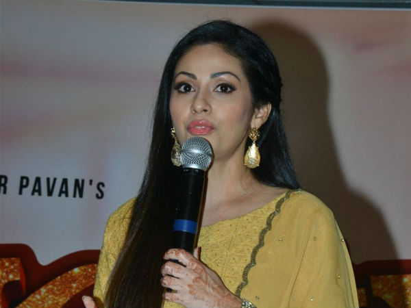 హీరో రోల్లో ఎవరూ లేకుండానే