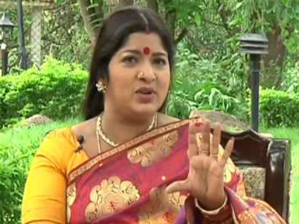 అలాంటి డ్రెస్సులు ఎవరి కోసం?