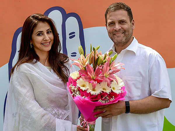 కాంగ్రెస్ పార్టీ కోసం సేవలు