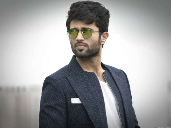 Vijay Devarakonda will going to act in Bike race concept movie Vijay Devarakonda will going to act in Bike race concept movie