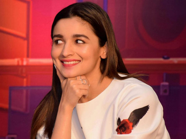 అలియా భట్కు తెలుగు కష్టాలు