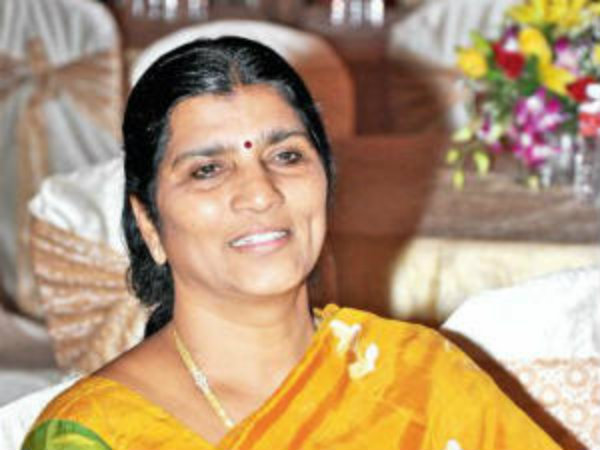 అమ్మగారి నగల విషయంలోనే అసలు గొడవ