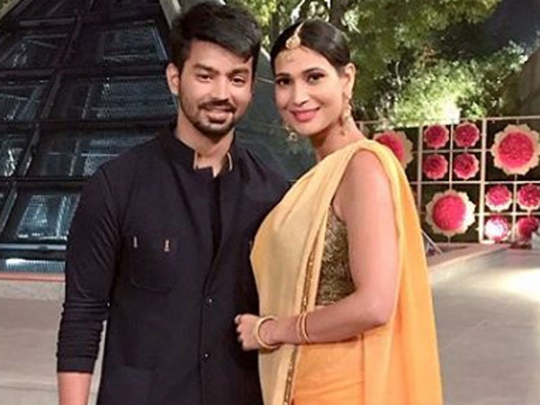 మహత్, ప్రాచీ మిశ్రా మధ్య విభేదాలు