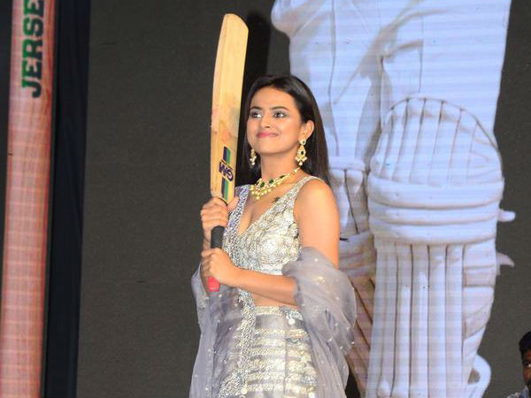మీ దృష్టిలో కొంచెం తగ్గినా తట్టుకోలేను