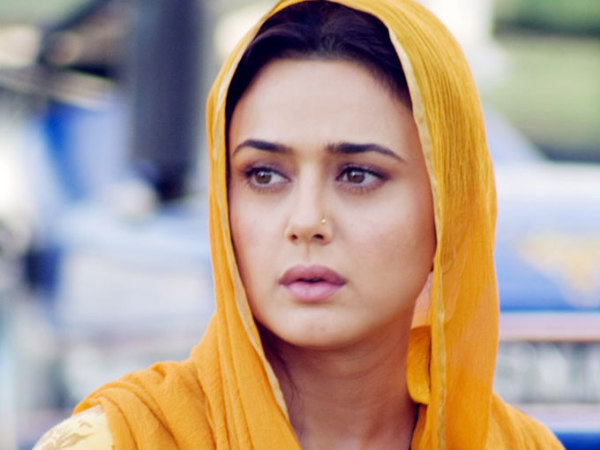 Preity Zinta was not stopped from boarding: GoAir flight Preity Zinta was not stopped from boarding: GoAir flight