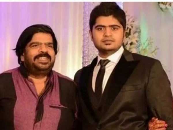 ముస్లిం యువతితో