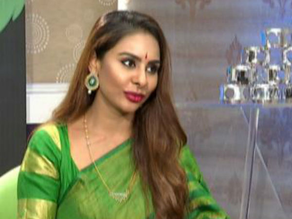 రాధారవి కామెంట్లపై రియాక్ట్ అయిన శ్రీరెడ్డి