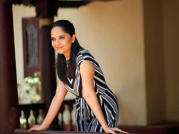 Anasuya Bharadwaj attracts with her latest tweet Anasuya Bharadwaj attracts with her latest tweet